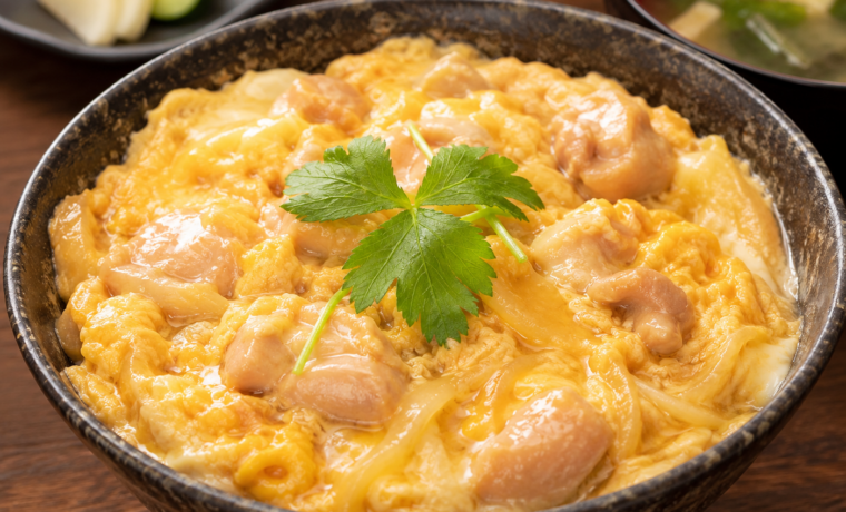 秋田名物「比内地鶏の親子丼」